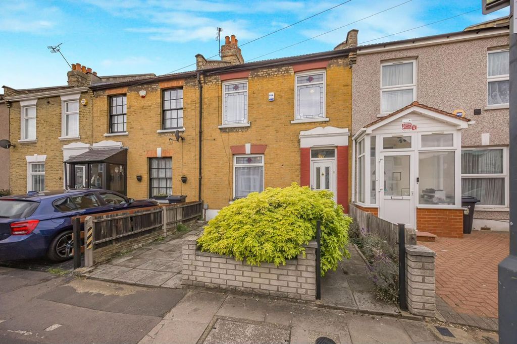 Property photo 1 of 19