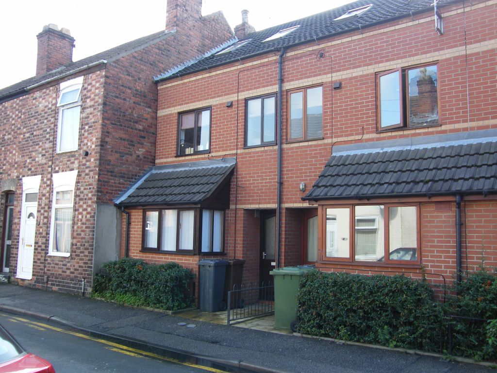 Property photo 1 of 11 Front