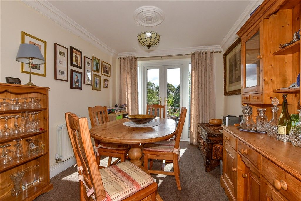 Property photo 3 of 12 Dining Area