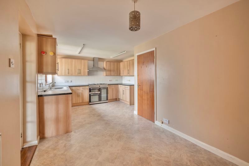 Property photo 3 of 15 Photo 26