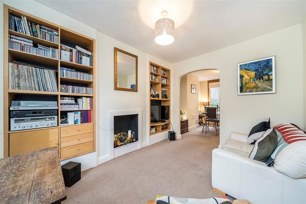 Property photo 2 of 7