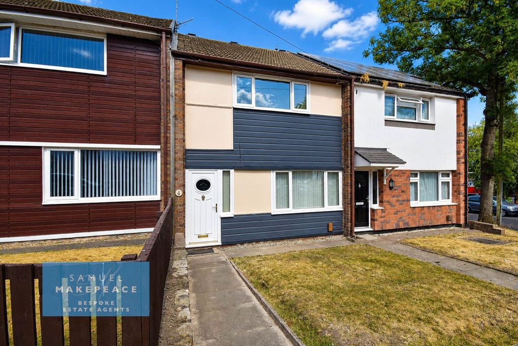 Property photo 1 of 15 Two Bedroom Terraced Property With Spacious Living