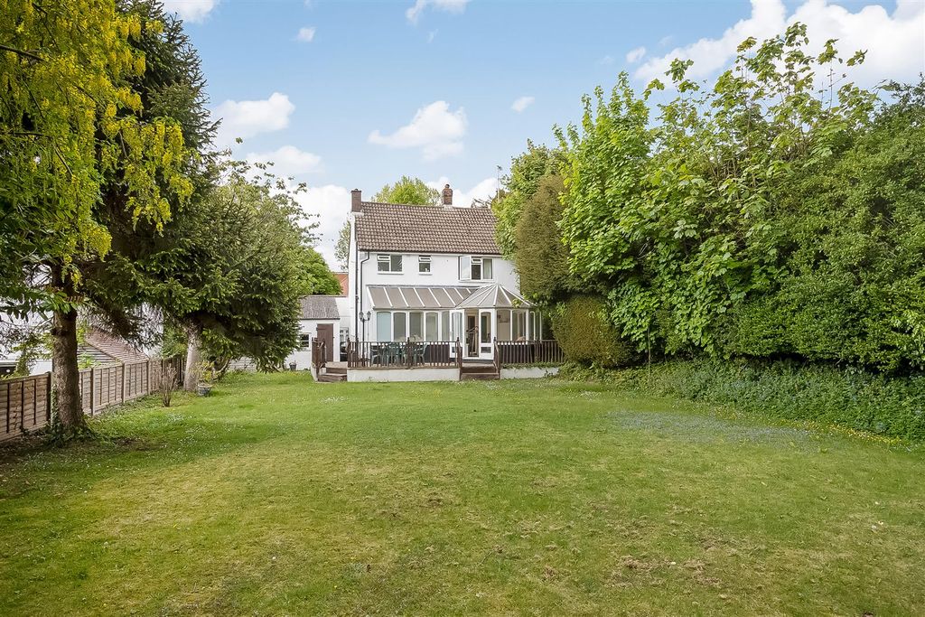 Property photo 1 of 15 Rear Garden