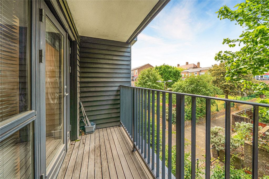 Property photo 2 of 15 Balcony