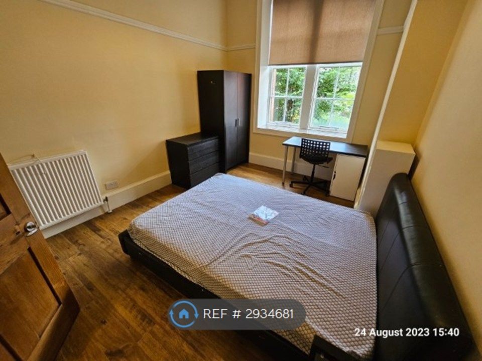 Property photo 3 of 24