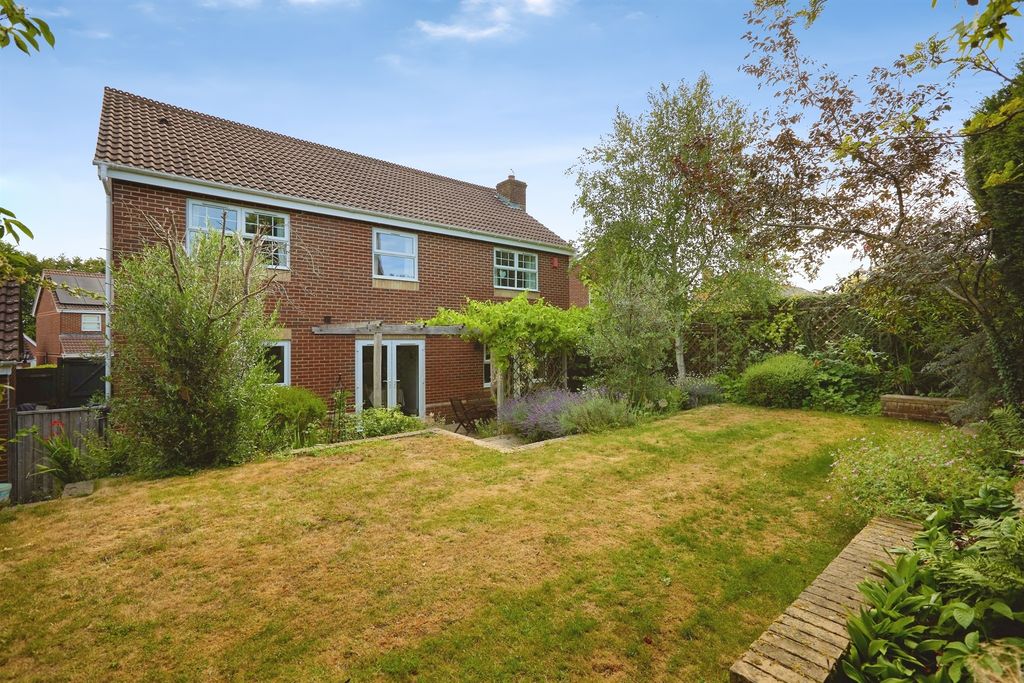 Property photo 3 of 22