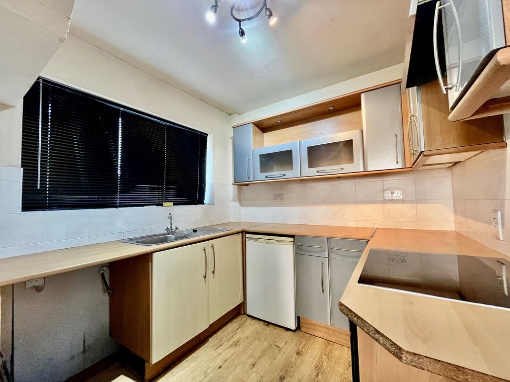 Property photo 3 of 6 Image