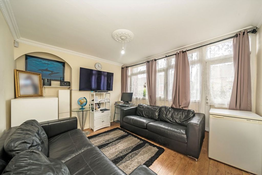 Property photo 1 of 7