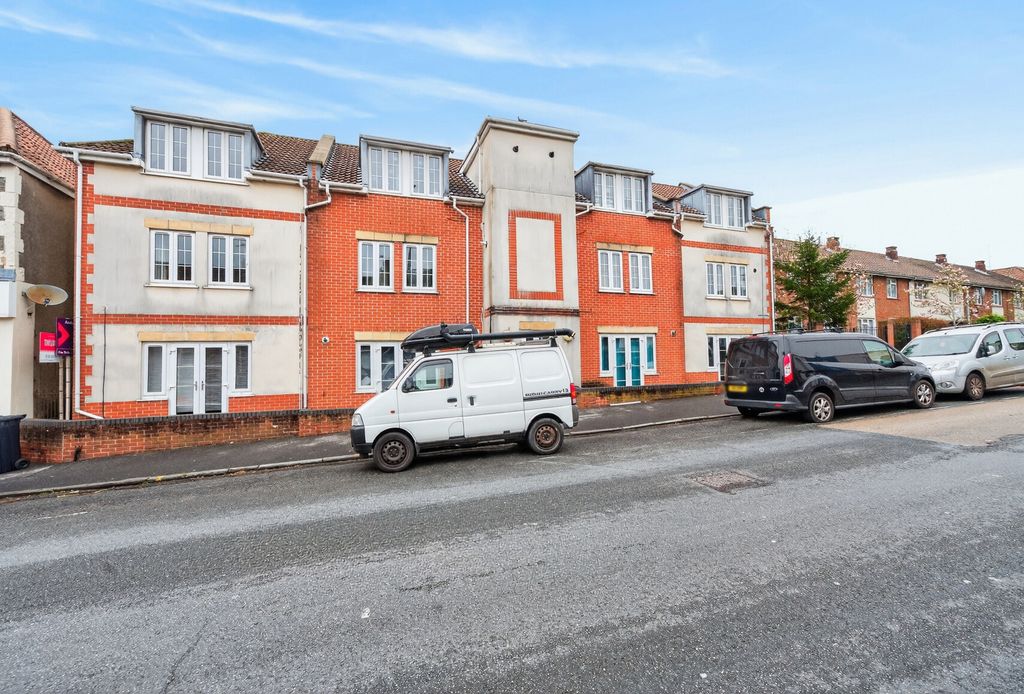 Property photo 1 of 13 1436291-2-69c6881...