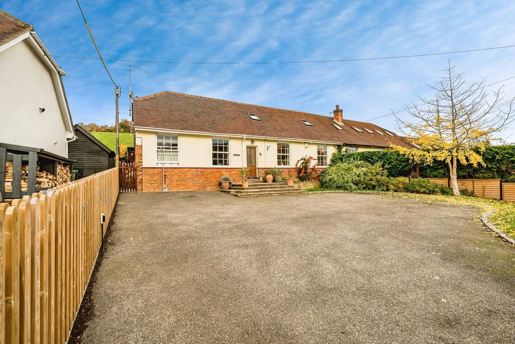 Property photo 1 of 25