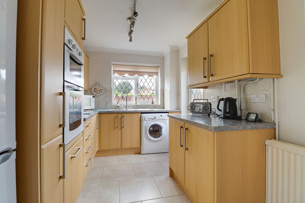 Property photo 3 of 15 Kitchen