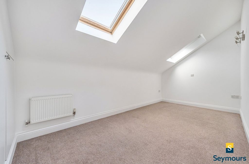 Property photo 3 of 16 Picture No. 23