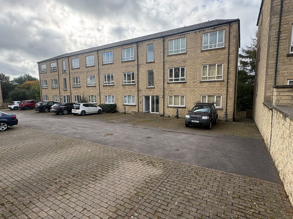 Property photo 1 of 12