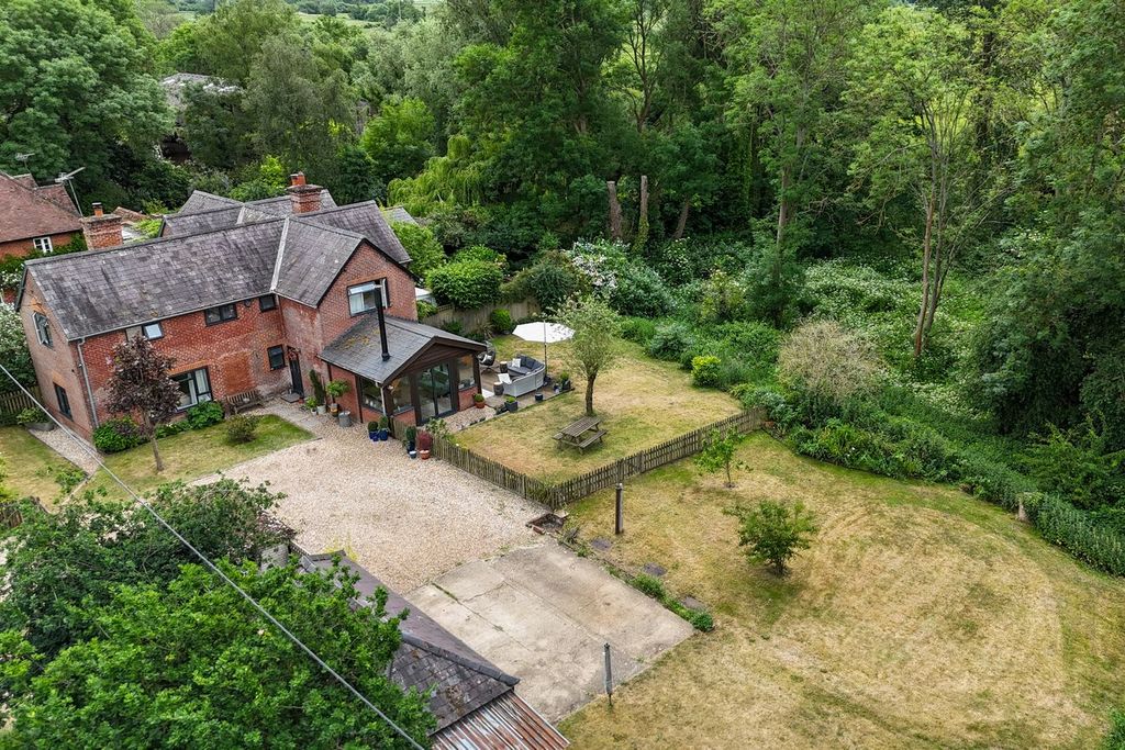 Property photo 1 of 16