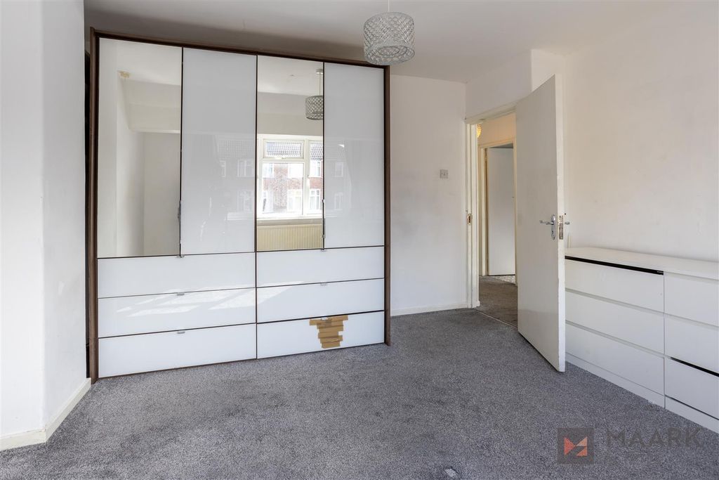 Property photo 3 of 19 35Woodgatedr-3.Jpg