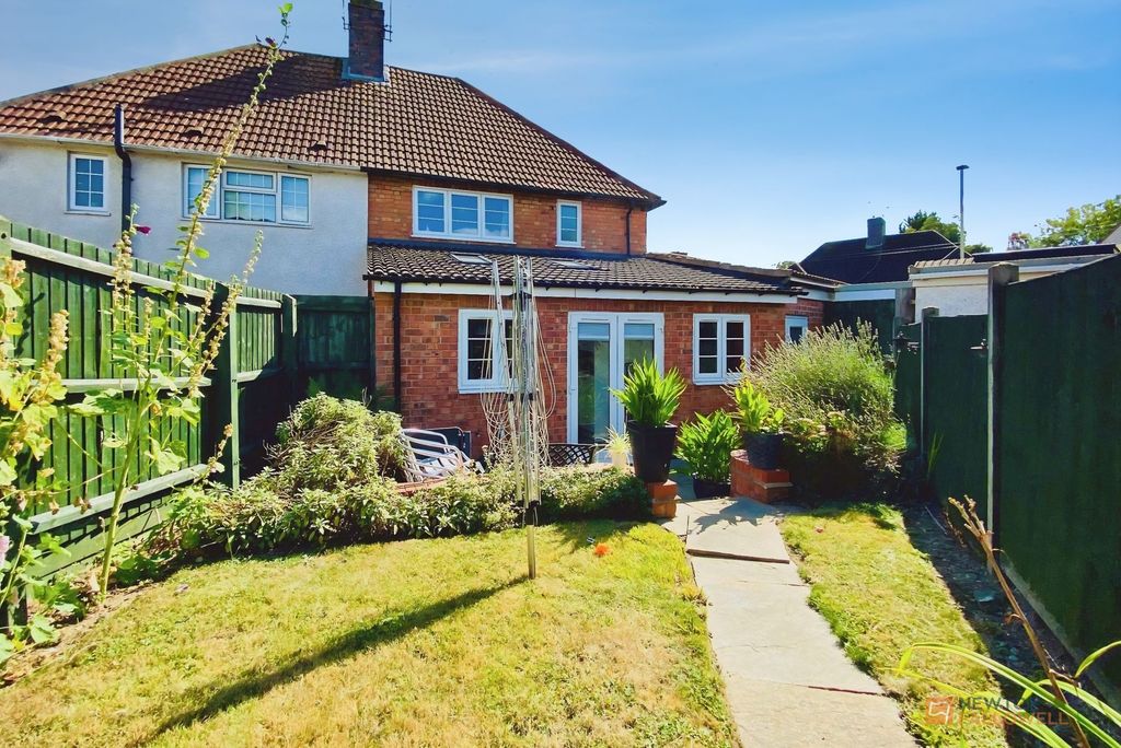 Property photo 2 of 22