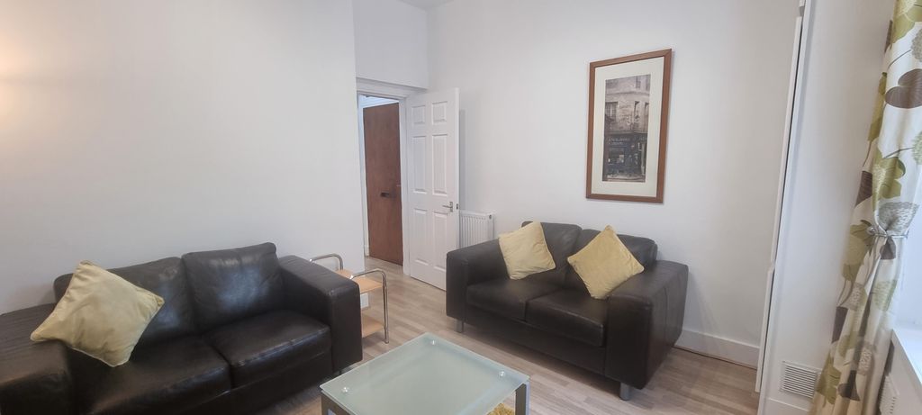 Property photo 3 of 10 Lounge Alternative View