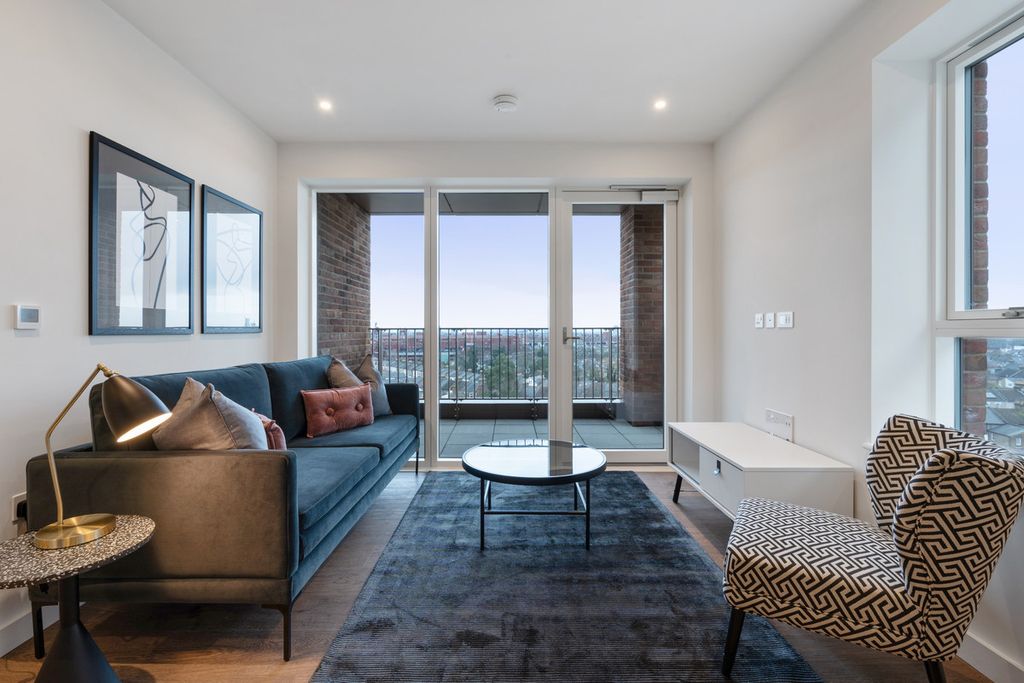 Property photo 1 of 19
