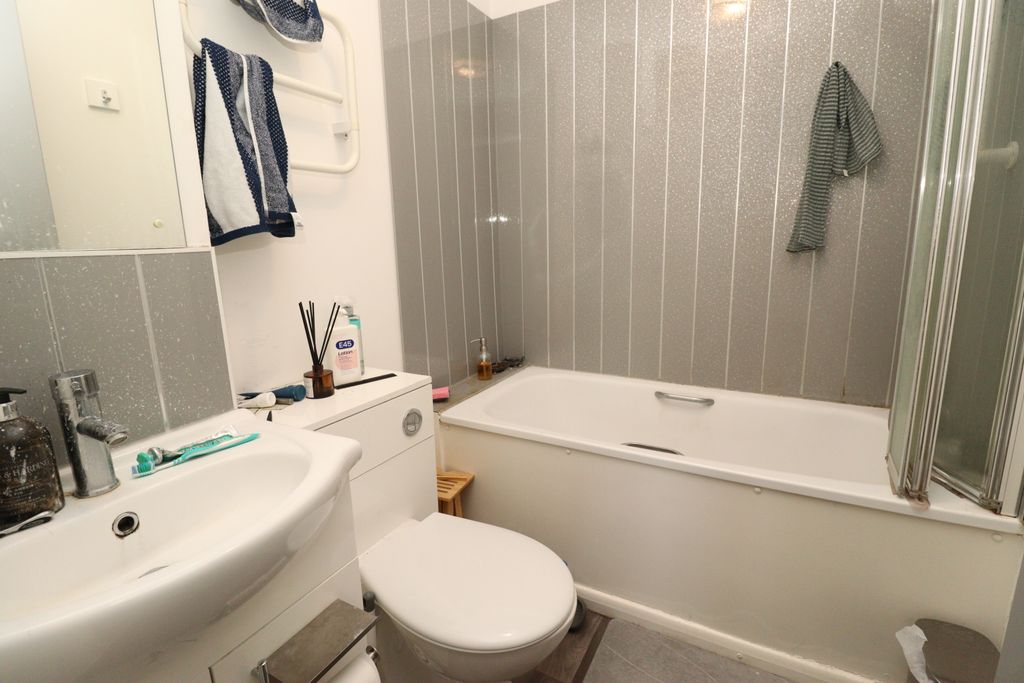 Property photo 2 of 5 Img_5069