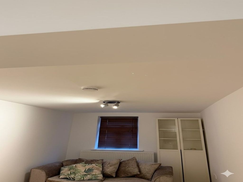 Property photo 1 of 4