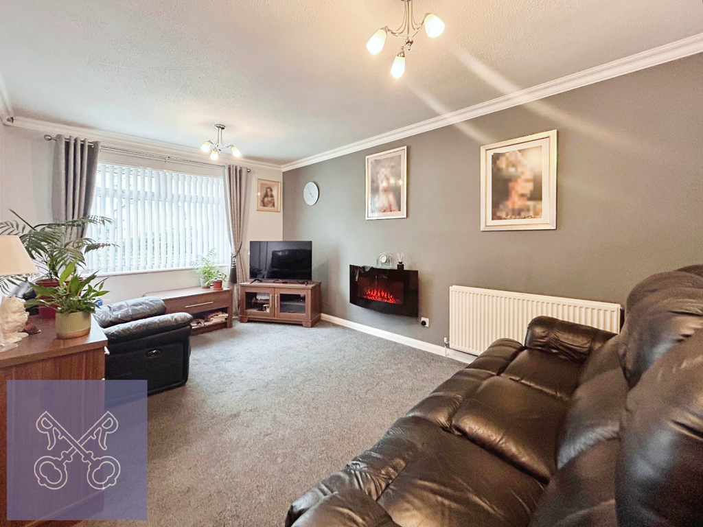 Property photo 2 of 16 Sitting Room