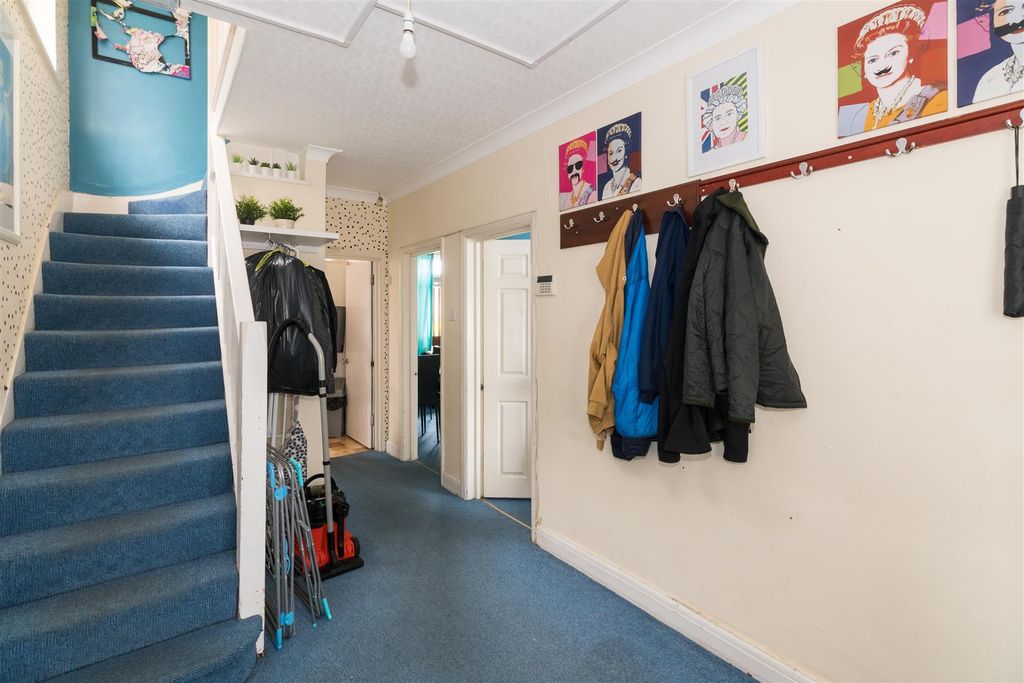 Property photo 3 of 13 Sbp200610_007.Jpg