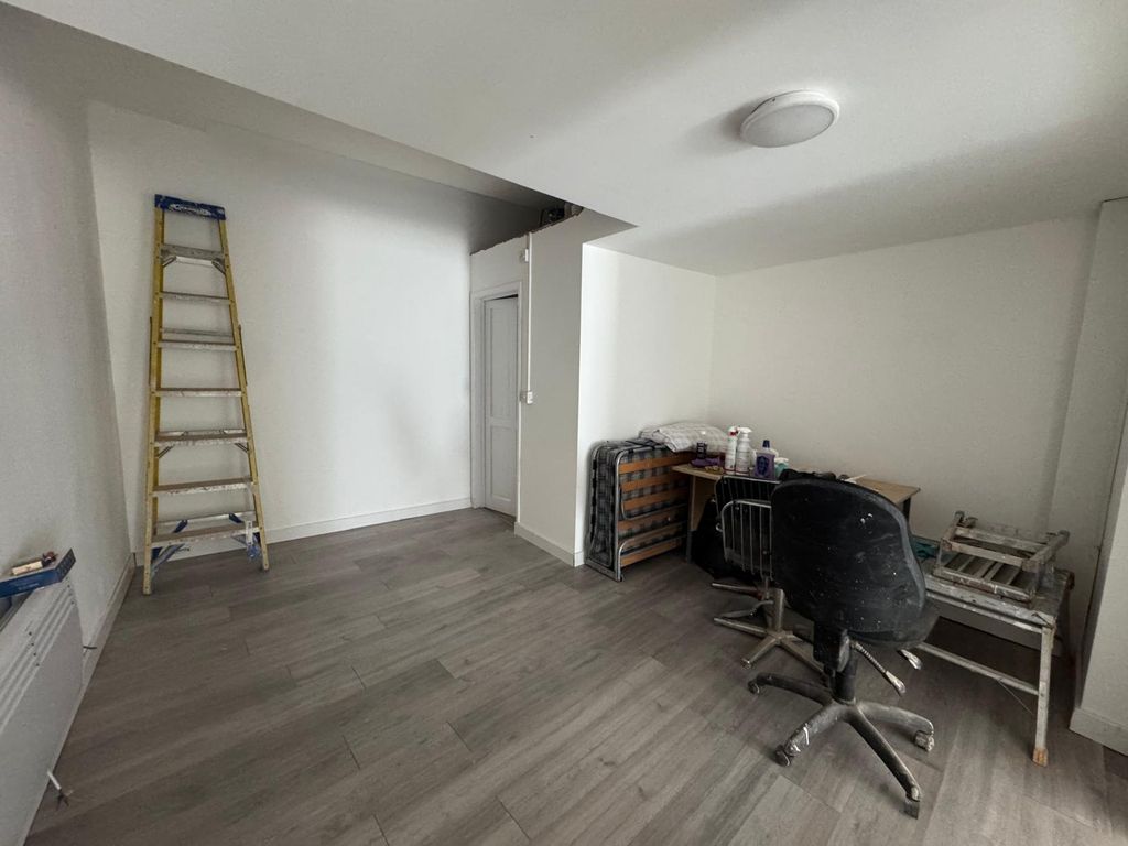 Property photo 2 of 4