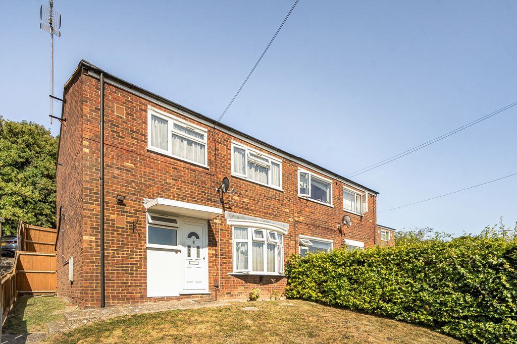 Property photo 1 of 16 External View