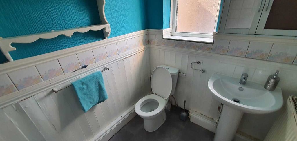 Property photo 3 of 4