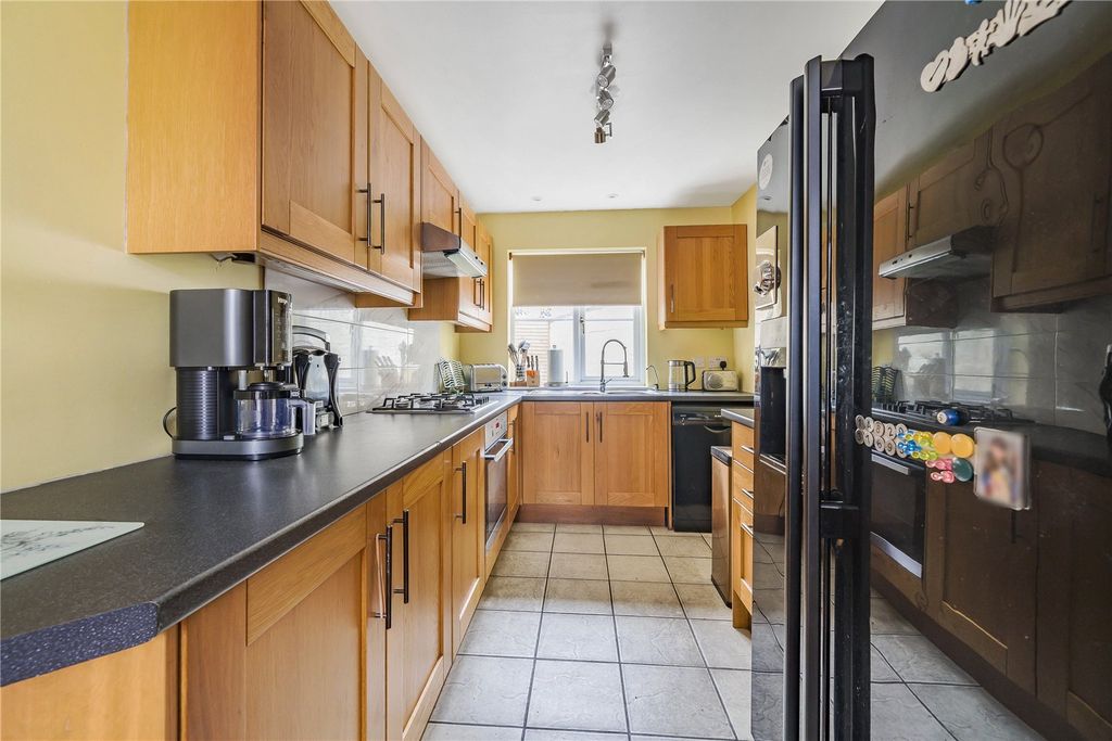 Property photo 3 of 17 Picture No. 06