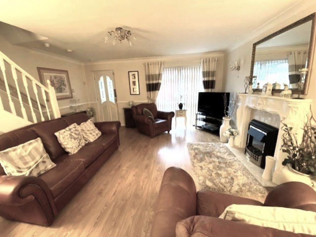 Property photo 2 of 19