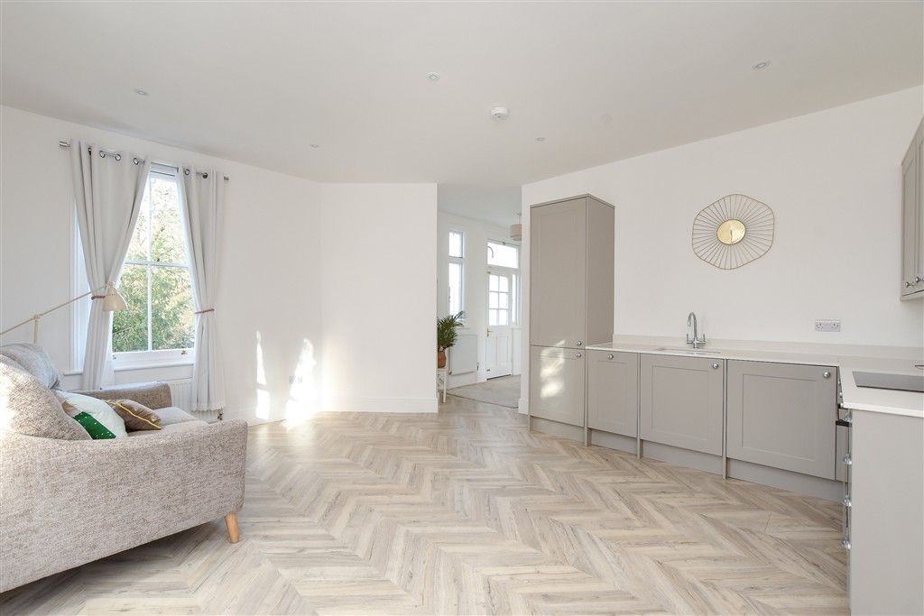 Property photo 1 of 14 Kitchen/Sitting Area