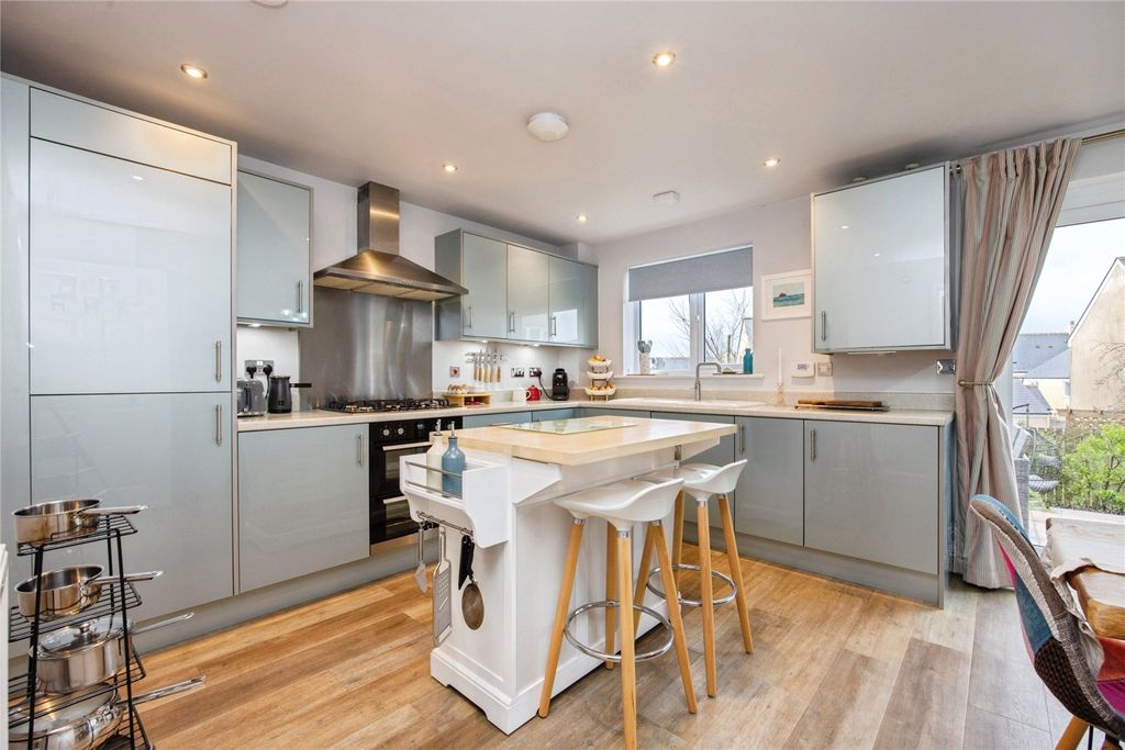 Property photo 2 of 21 Picture No. 02