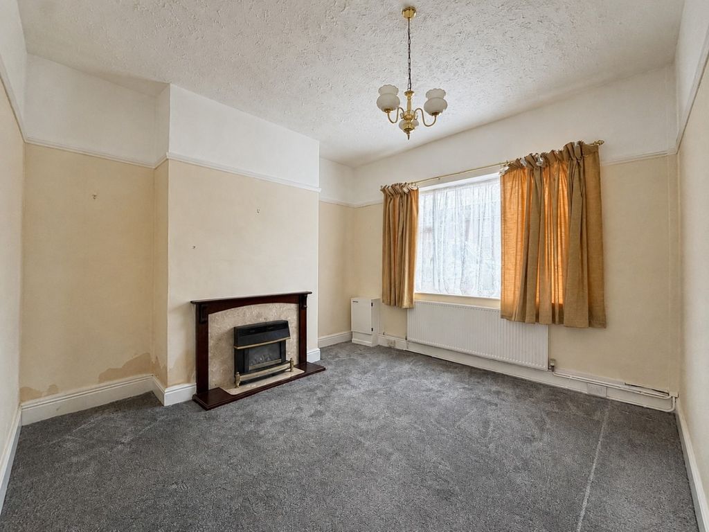 Property photo 2 of 14 5369921
