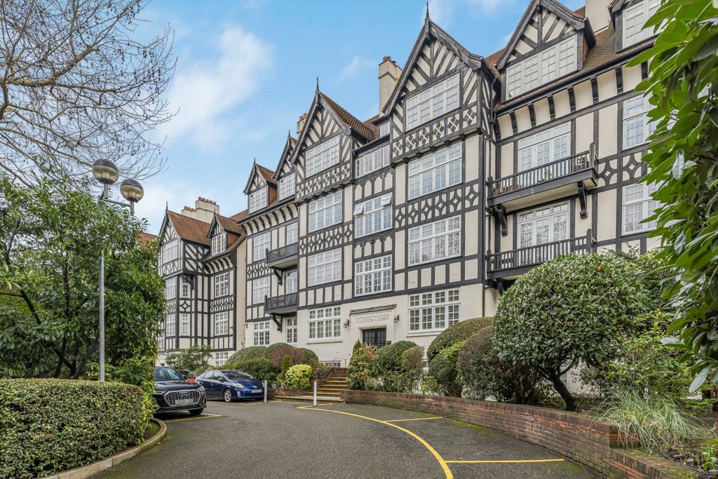 Property photo 1 of 16 Picture No. 14