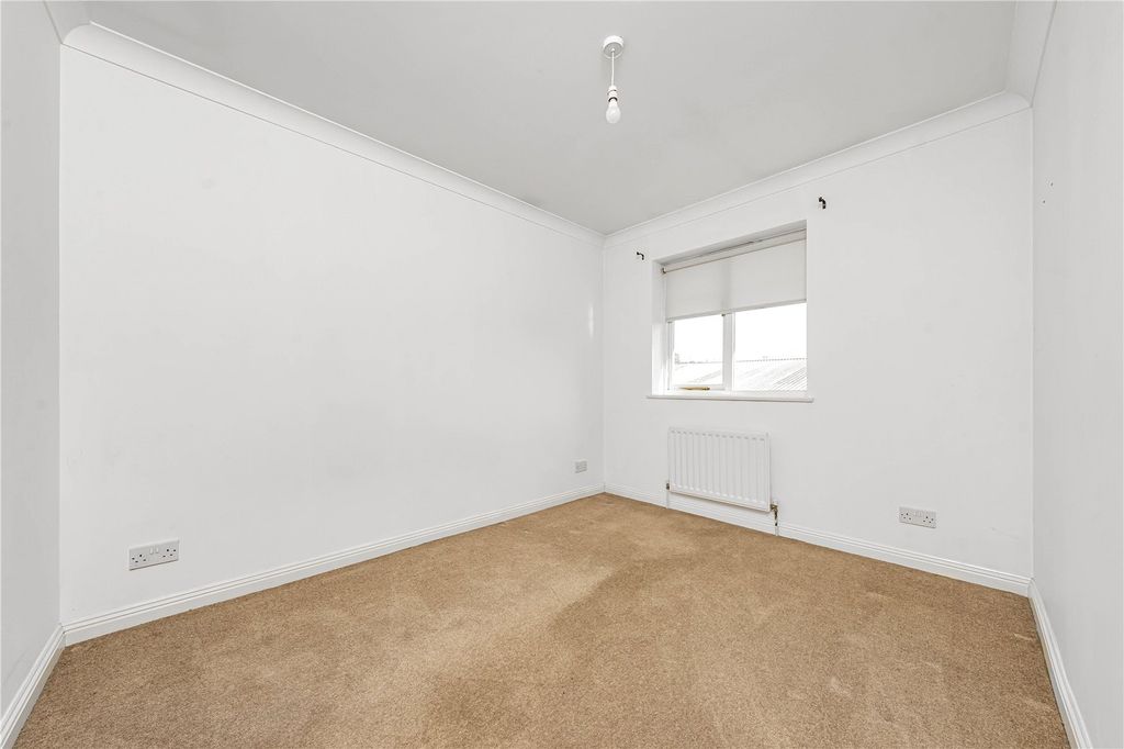 Property photo 3 of 16 Picture No. 06