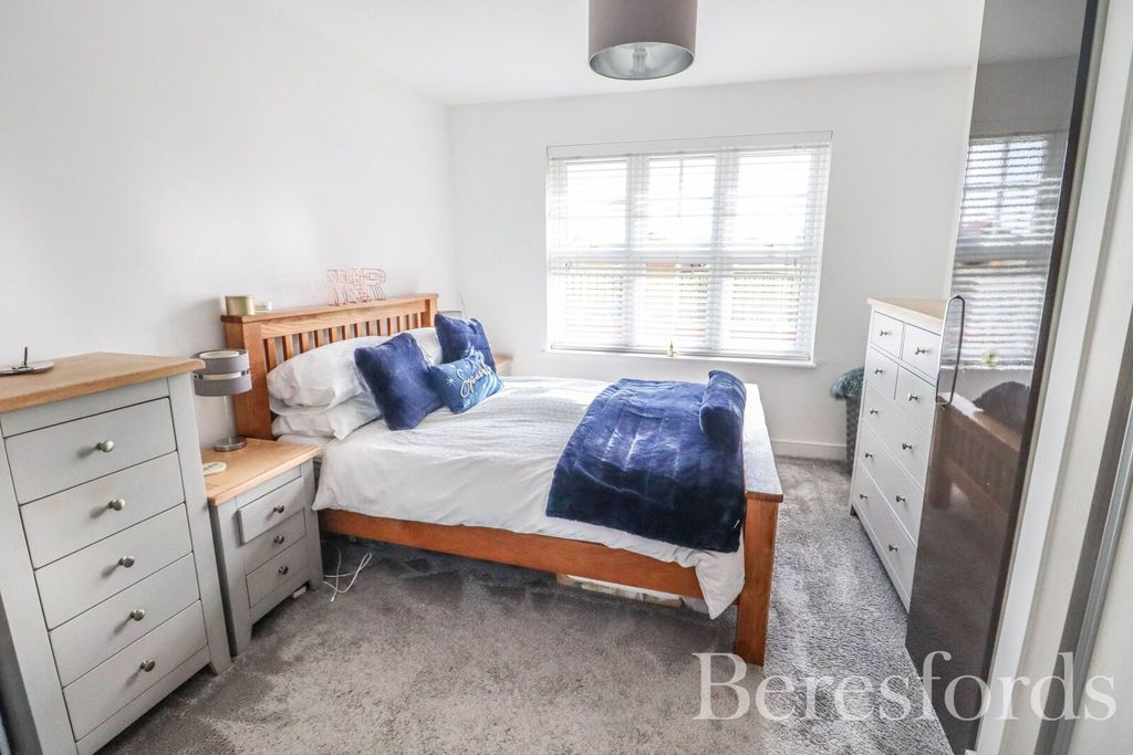 Property photo 3 of 20 Picture 3