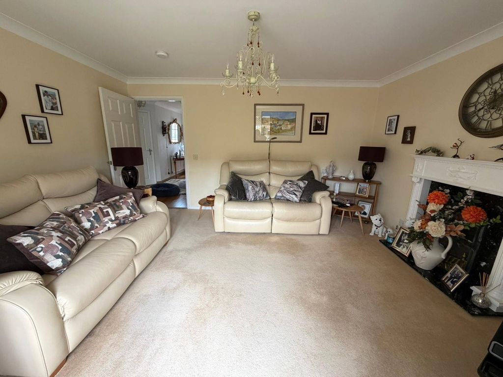 Property photo 3 of 31 Picture No. 06