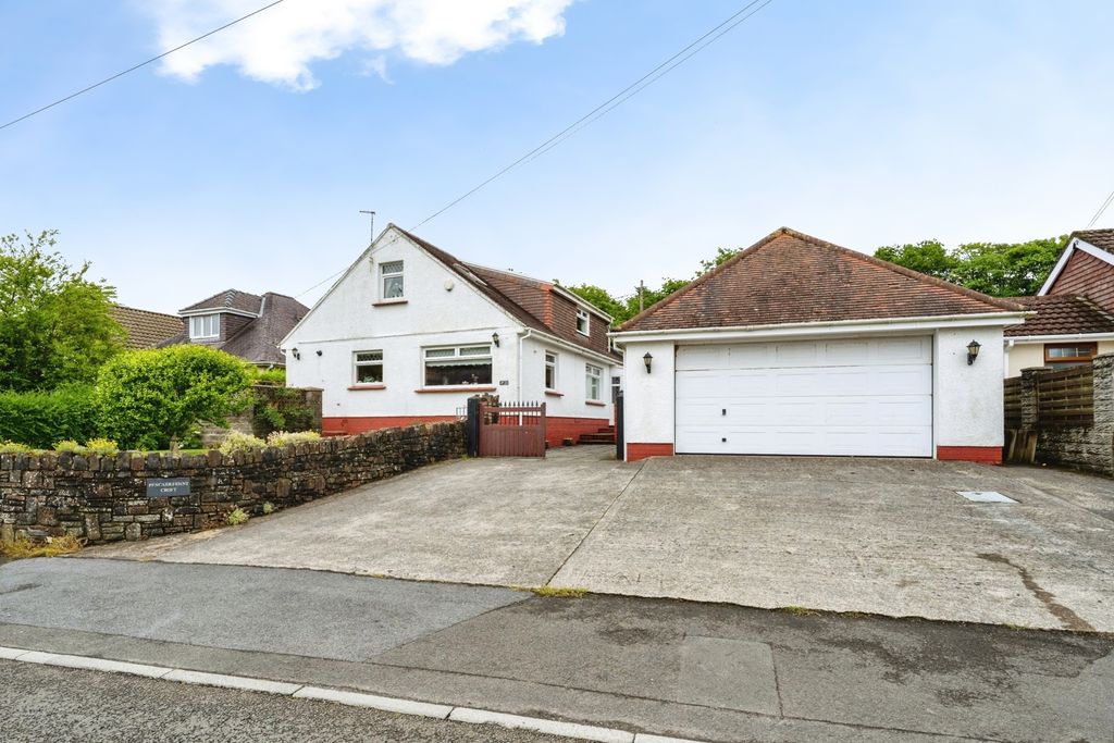 Property photo 1 of 24 Pbox-Img.Jpg