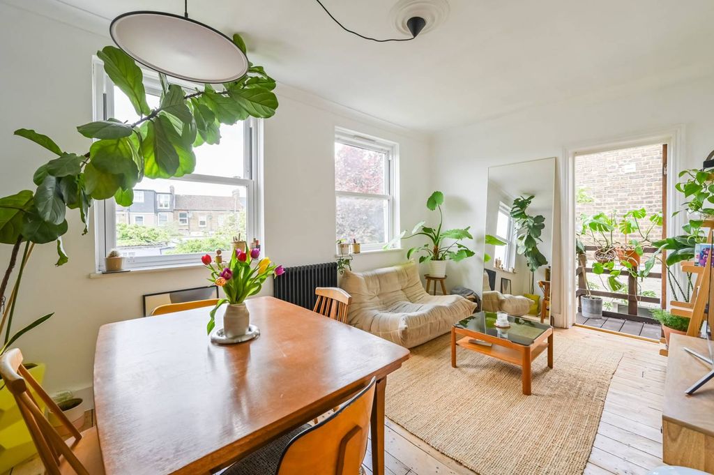 Property photo 1 of 34