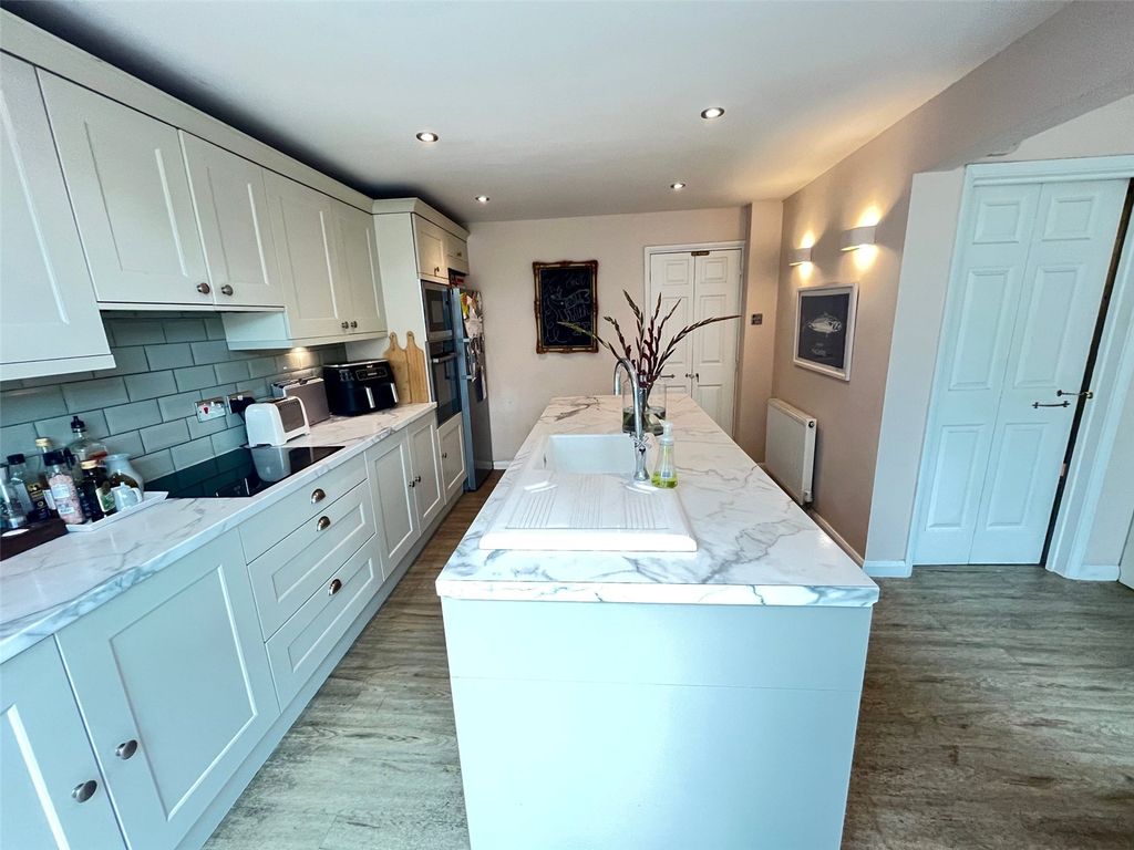 Property photo 3 of 36 Picture No. 34