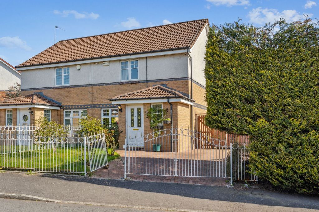 Property photo 1 of 33