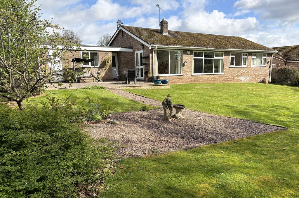 Property photo 2 of 20