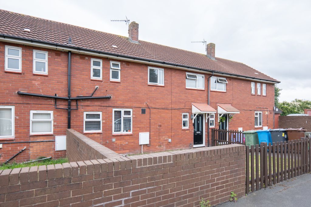 Property photo 1 of 25