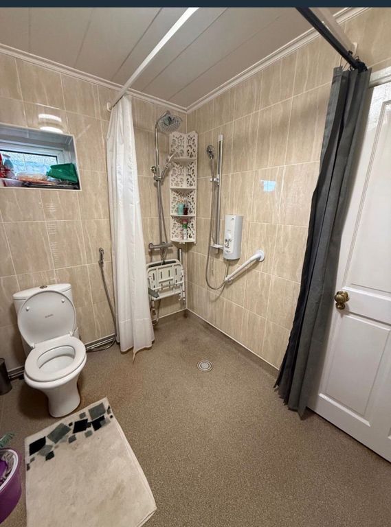 Property photo 3 of 6 Photograph 3