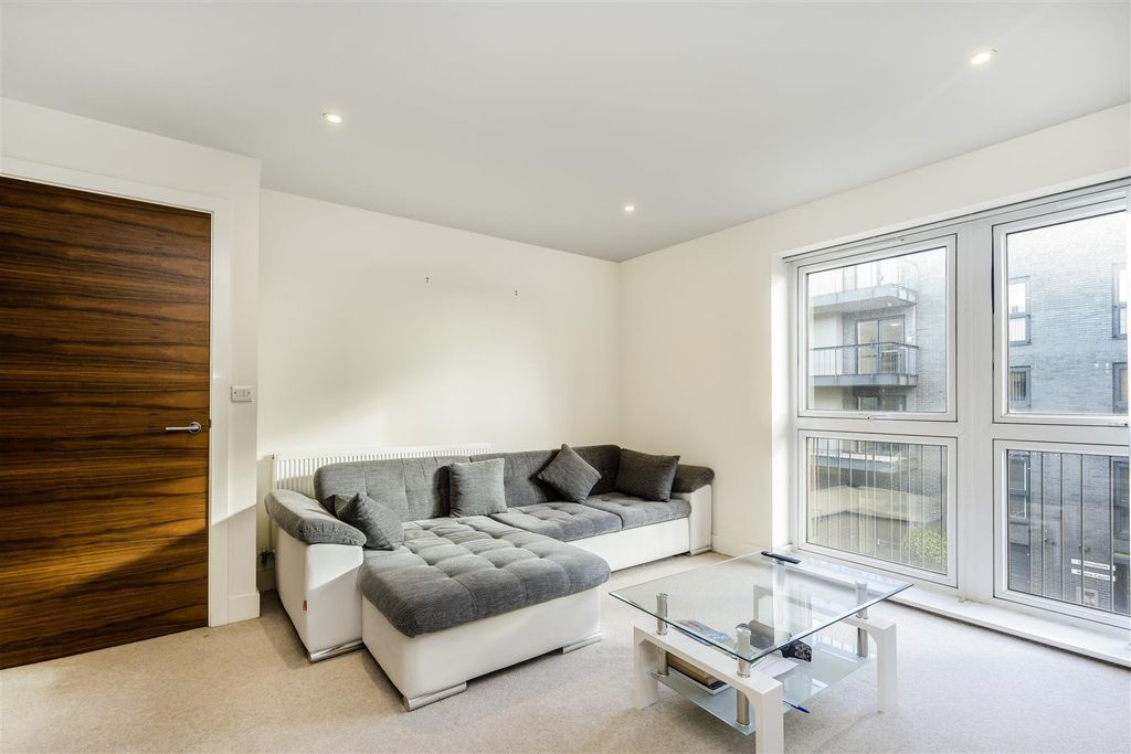 Property photo 2 of 13 Davidson Frost-Wellings, Dfw, Stanmore Place, Mona
