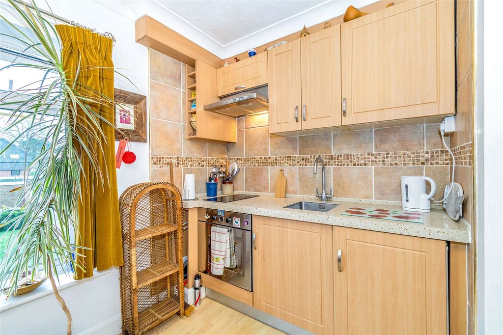 Property photo 3 of 11 Picture No. 08