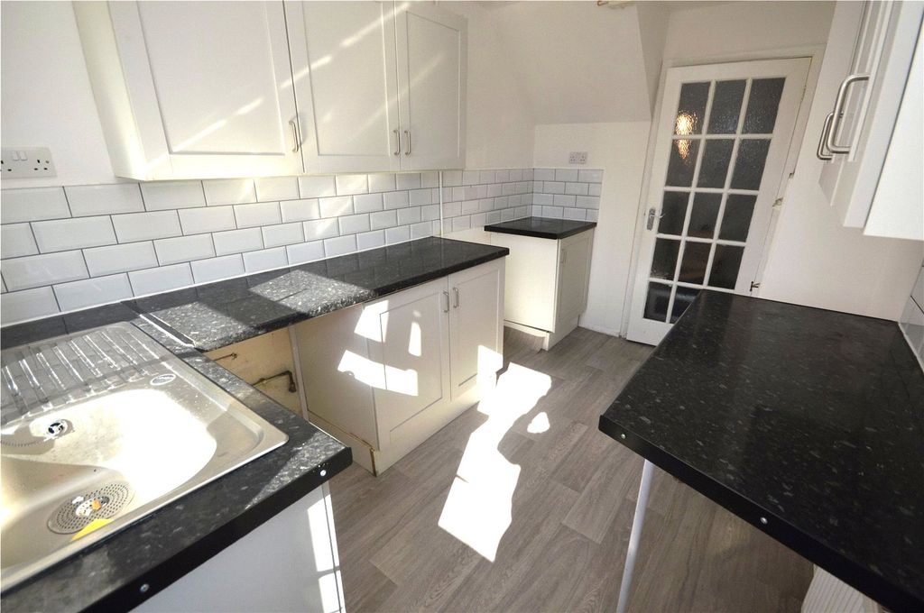 Property photo 3 of 10 Picture No. 23