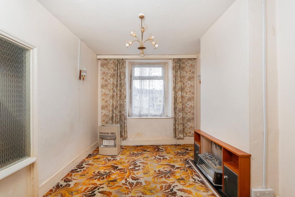 Property photo 1 of 28 9F3Rsg - Living Room D.Jpg