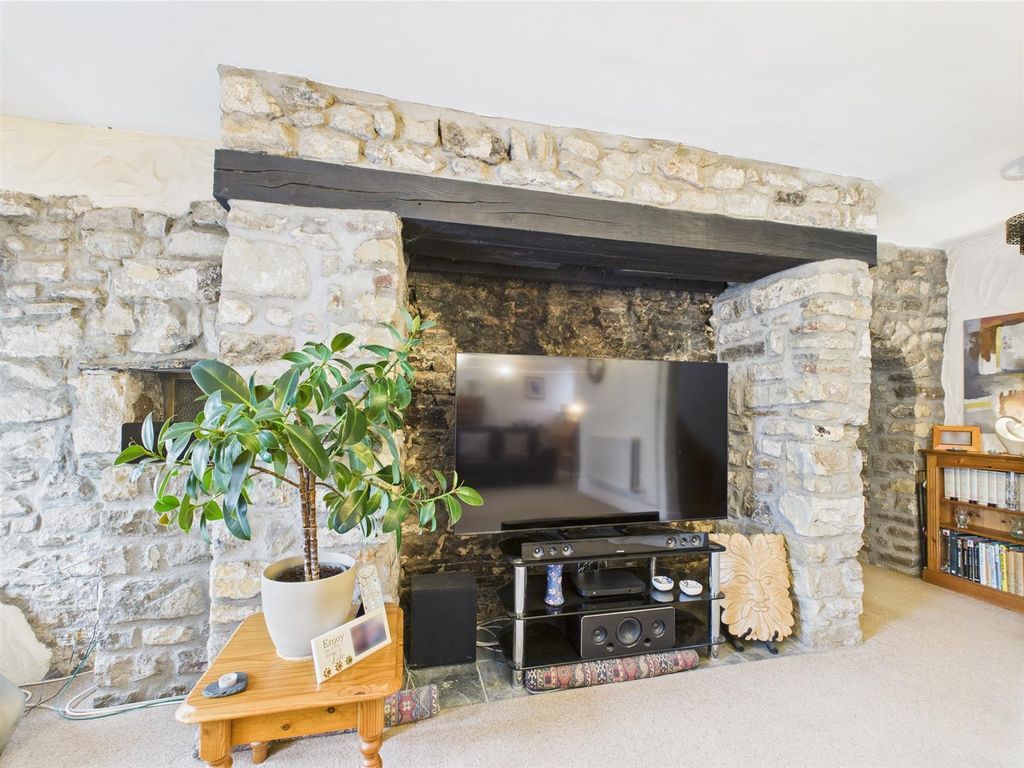 Property photo 2 of 47 Cam02295G0-Pr0217-Still003.Jpg